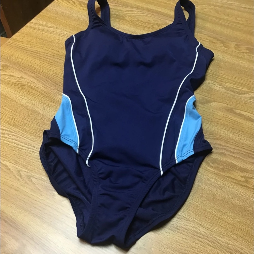 Speedo Endurance navy blue one-piece size (6) two toned blue stretchy .
